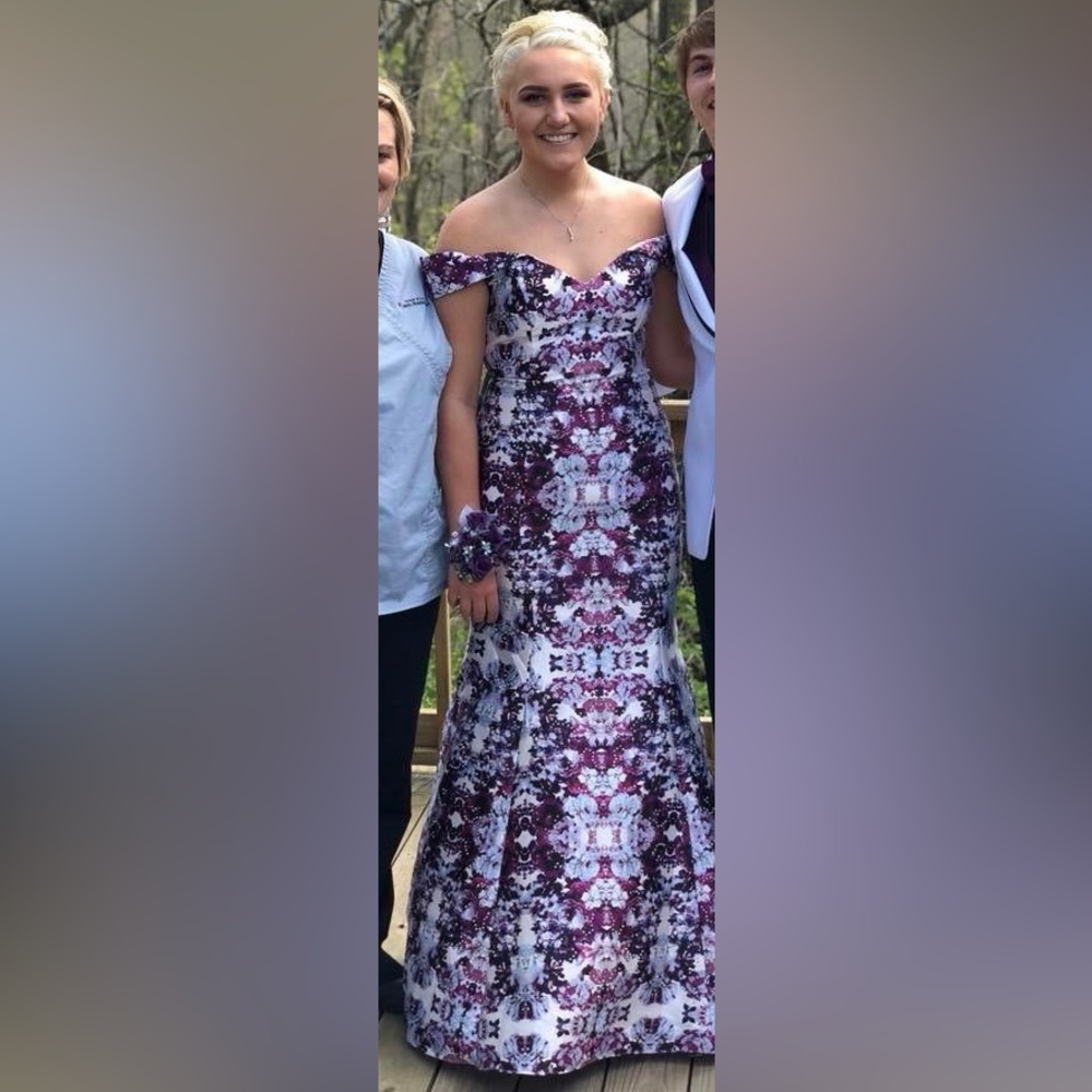 Prom/formal dress